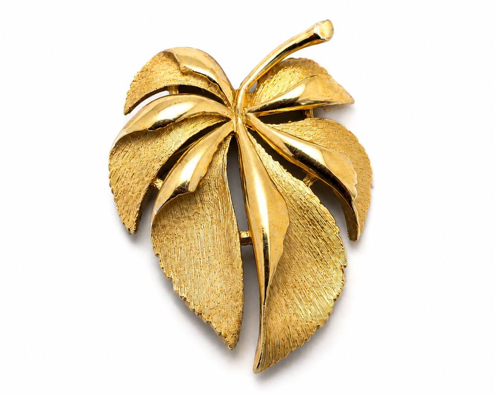 Vintage Crown Trifari Gold Tone Leaf Brooch Textured Mid Century 1955-1969